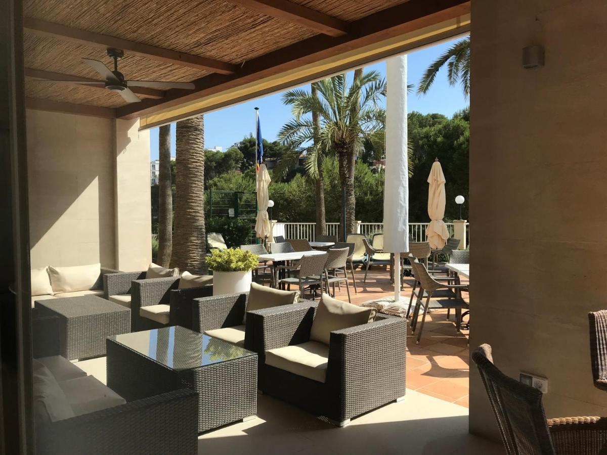 Hotel Apartamentos Cala Сантаньї Екстер'єр фото
