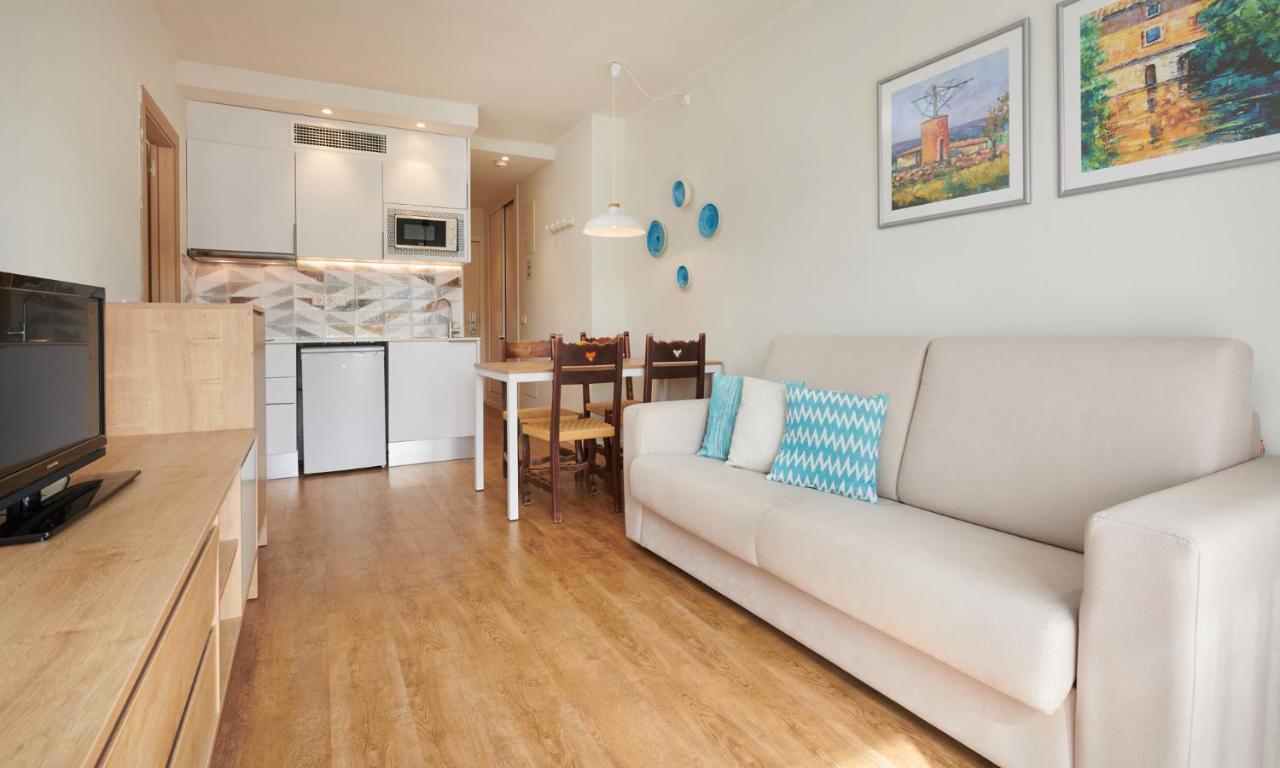 Hotel Apartamentos Cala Сантаньї Екстер'єр фото