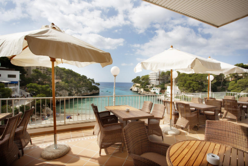 Hotel Apartamentos Cala Сантаньї Екстер'єр фото