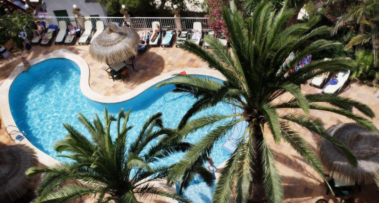 Hotel Apartamentos Cala Сантаньї Екстер'єр фото